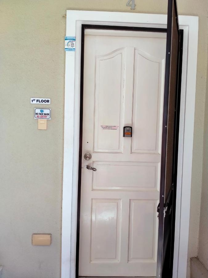 V.F. Riton Apartelle Laoag Bagian luar foto