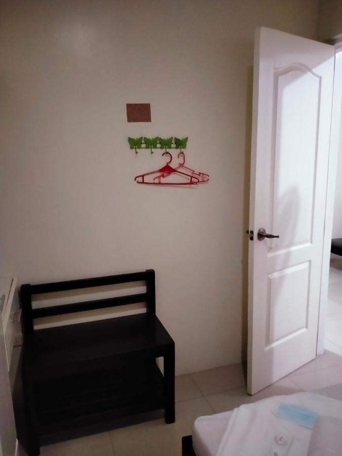 V.F. Riton Apartelle Laoag Bagian luar foto