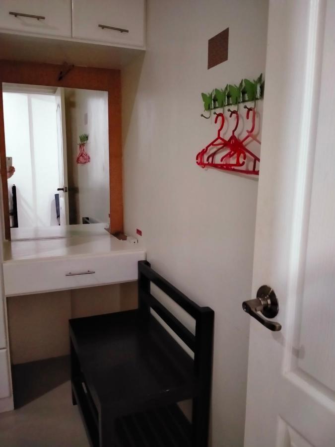 V.F. Riton Apartelle Laoag Bagian luar foto