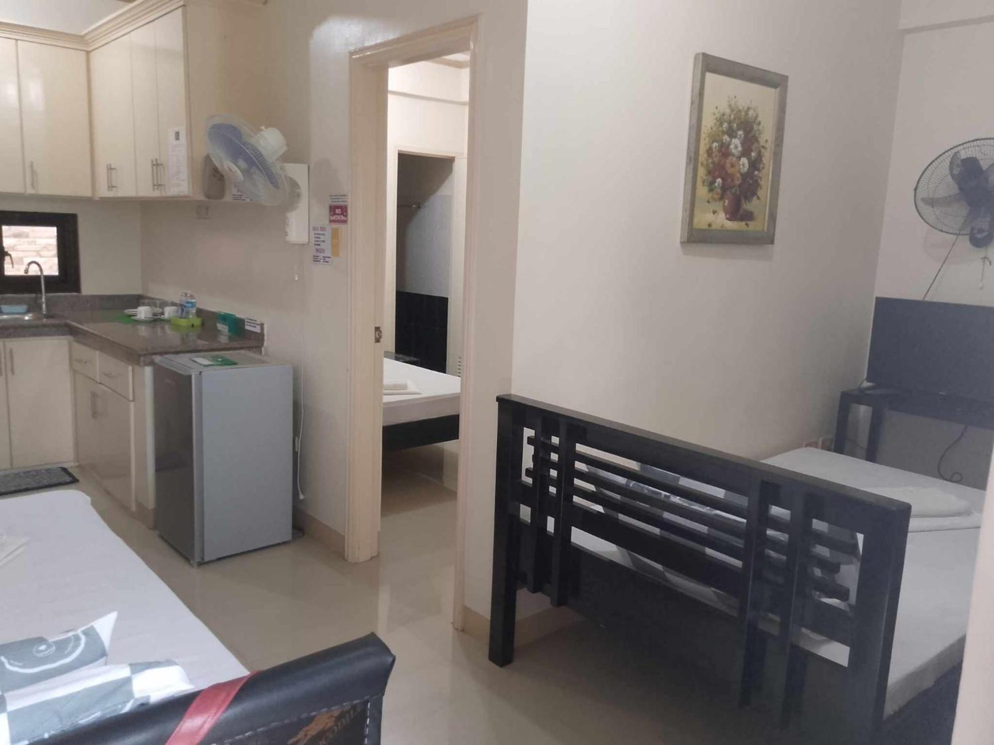 V.F. Riton Apartelle Laoag Bagian luar foto