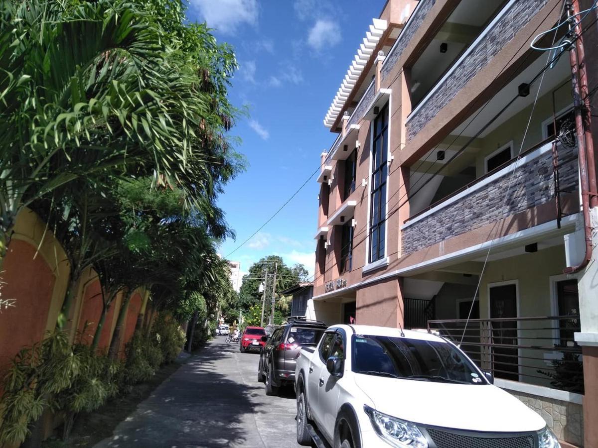 V.F. Riton Apartelle Laoag Bagian luar foto